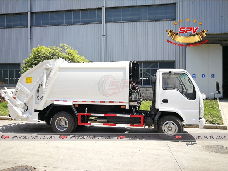 Compactor Garbage Truck ISUZU - RS